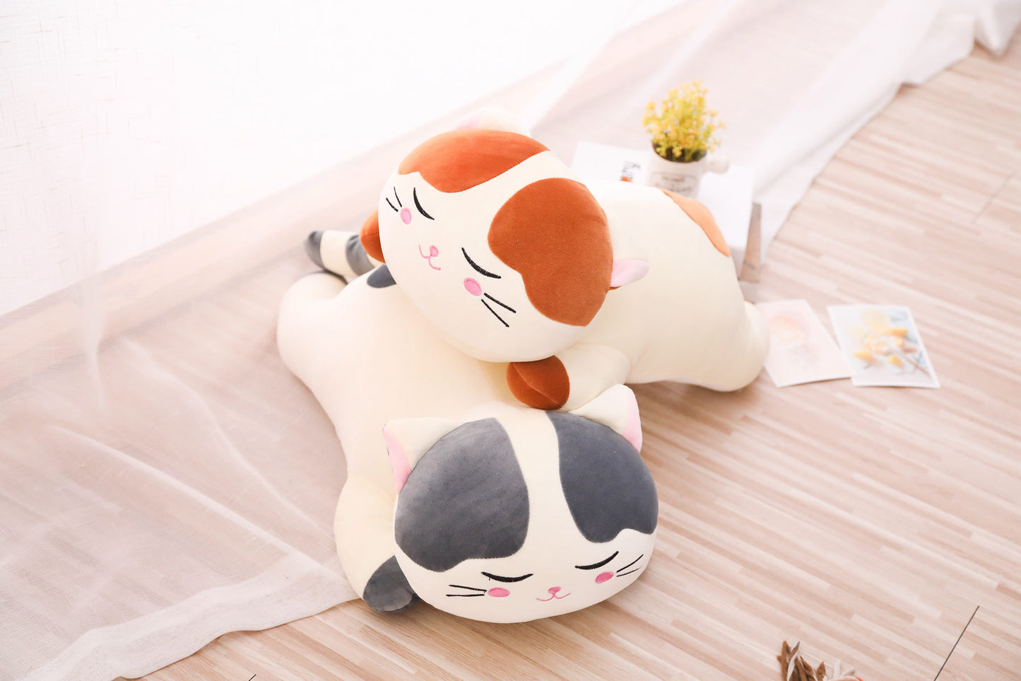 ELAINREN Super Soft Calico Cat  Plush Soft Pillow/23.6‘’